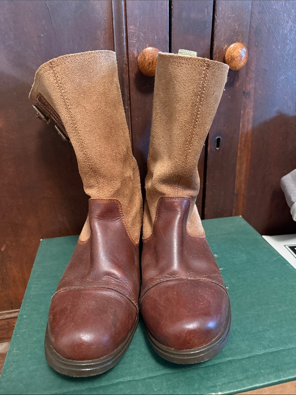 Women’s SOREL leather and suede boots 10.5 - Picture 2 of 9